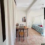 Le Petunie Bed & Breakfast