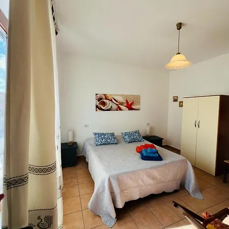 Le Petunie Apartments Bari Sardo