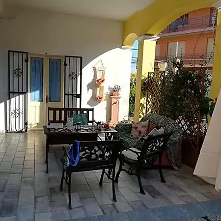 Bed & Breakfast Le Petunie Bari Sardo